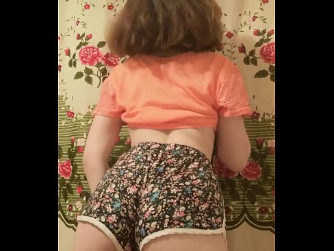 ❤️ Szexi fiatal csaj vetkőzteti le a rövidnadrágját a kamera előtt. Porno fb at hu.assistdoctor23.ru ❌